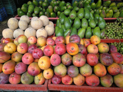 puesto frutas en Carará